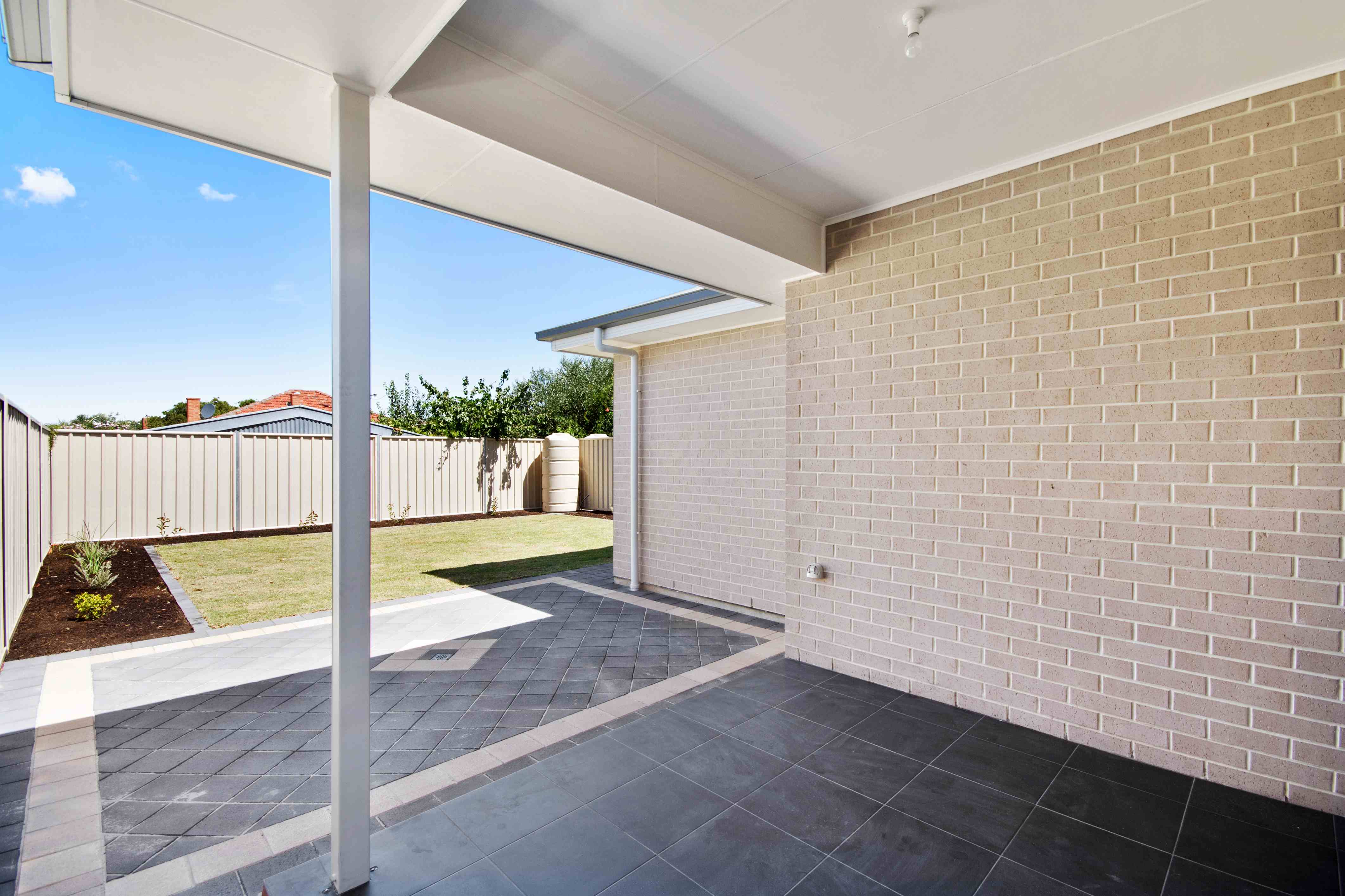 22 Press Rd, Brooklyn Park-009_cmp