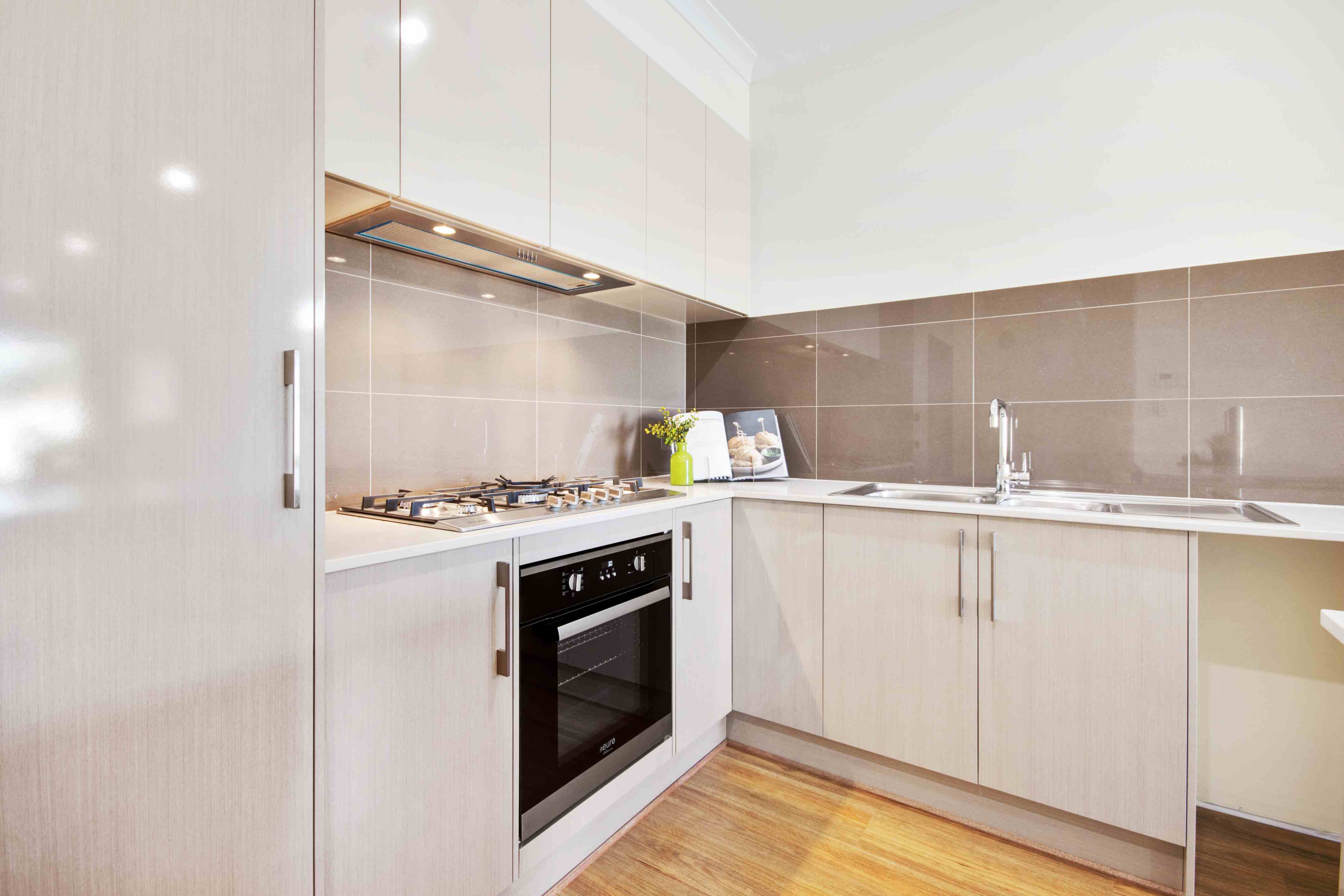 22 Press Rd, Brooklyn Park-019_cmp